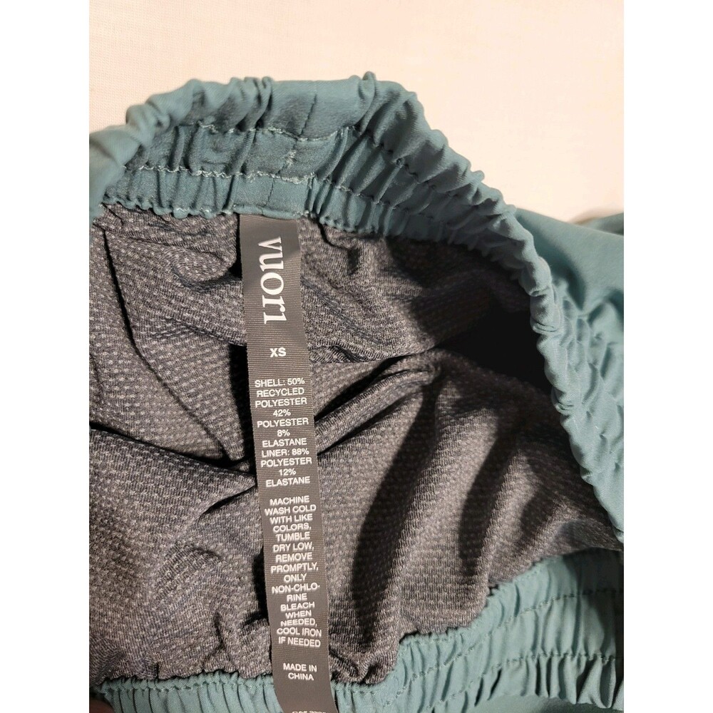 Vuori  Clementine Shorts  Women Teal  Lined  Zip Pocket Drawstring Size XS - Picture 5 of 6